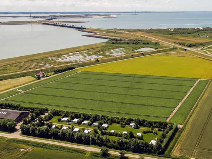 Mooi zicht op minicamping Kaap West in Burgh-Haamstede