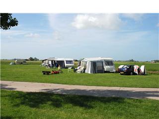 Minincamping Feenstra - een boerencamping in Alingawier
