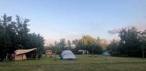 Veel privacy op camping De Nachtegaal in Hengelo