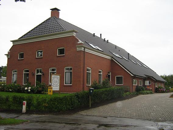 Boerencamping achter de hoven in Noordlaren, provincie Groningen