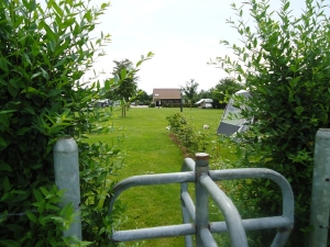 Minicamping 't Gasthoes met sanitair gebouw, Bemelen, Limburg