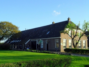 Hoeve 't Wed in Wapse, kampeerboerderij in Drenthe