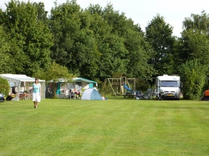 minicamping De Merel in Melderslo, boerderijcamping in Limburg