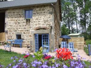 boerderijcamping Les Fayes in Puy de Dome