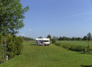 Boerderijcamping De Stjelp in Oudega, Smallingerland