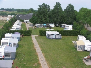 Boerderijcamping De Hoge Haren in Tuil, 