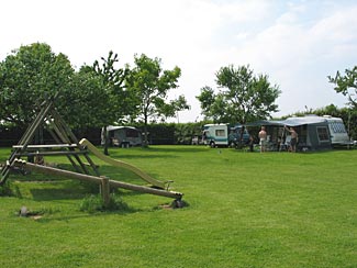 Boerderijcamping 't Bakhuis in Wijlre, minicamping in Limburg