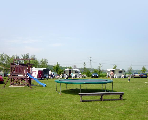 Minicamping Polderland in Mookhoek / 's-Gravendeel in de provincie Zuid Holland