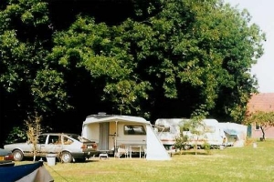 Minicamping Charleston in Nieuwolda, boerderijcamping Groningen