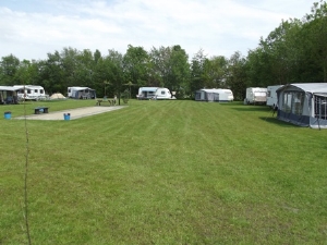 Minicamping Langs de Dedemsvaart in Dedemsvaart, kleine camping