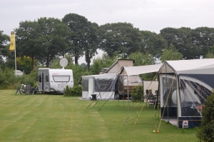 Minicamping Bij Aquamarijn in Stieltjeskanaal