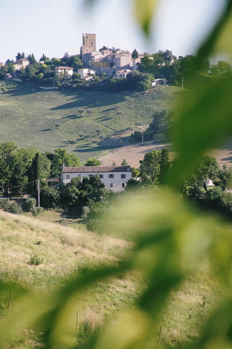 Huis op de heuvel in Itali:e