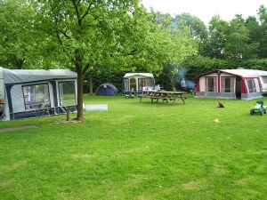 boerderijcamping De Maarsdijk in Niekerk, minicamping in Groningen