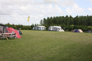 Boerencamping De Razende Bol in De Koog, minicamping in de provincie Noord-Holland