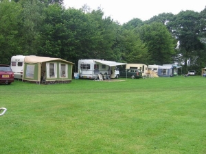 Boerderijcamping Van Veen in Wezuperbrug, Mini-camping in Drenthe