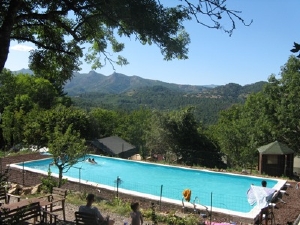 Domaine à la source de Ganvié, boerencamping in Frankrijk